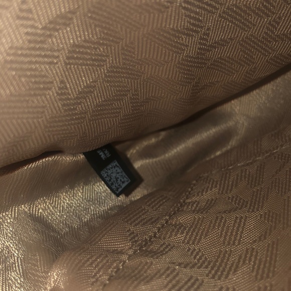 Authentic Michael Kors Crossbody - Picture 8 of 8